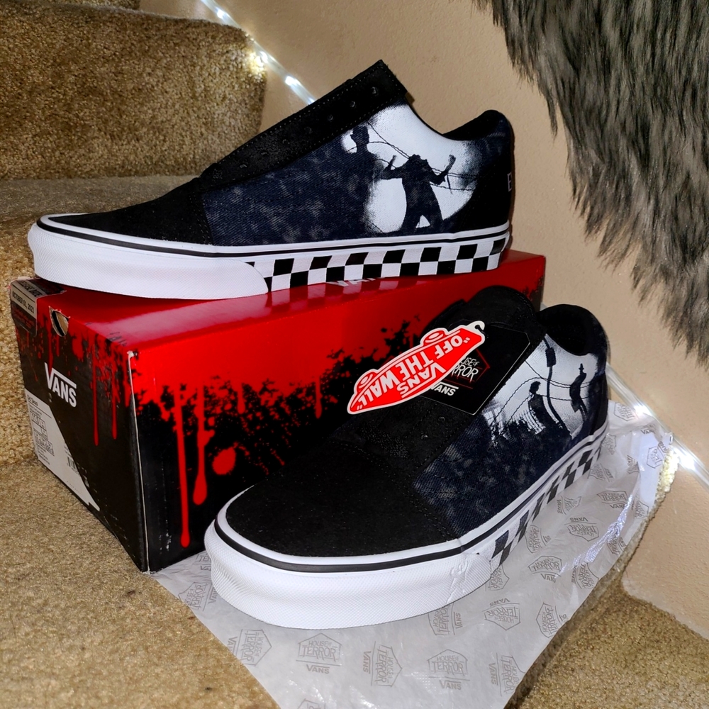 AUTHENTIC Vans old skool The Exorcist. Mens size 11